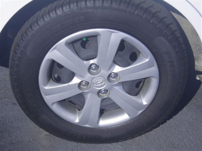 2011 Hyundai Accent  GLS