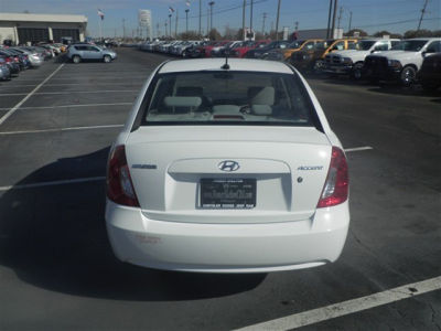 2011 Hyundai Accent  GLS