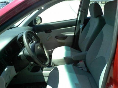 2011 Hyundai Accent  GLS