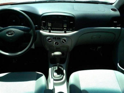 2011 Hyundai Accent  GLS