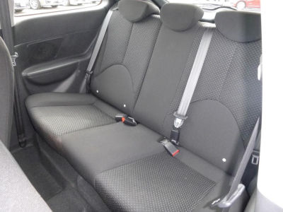 2011 Hyundai Accent  SE
