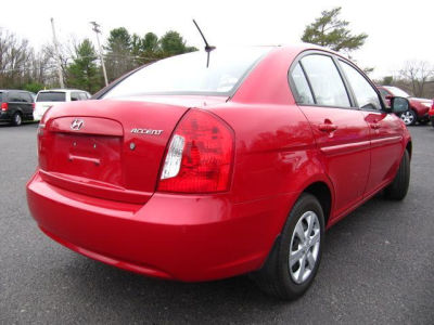 2011 Hyundai Accent  GLS