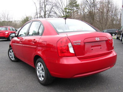 2011 Hyundai Accent  GLS