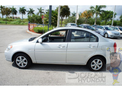 2010 Hyundai Accent  GLS