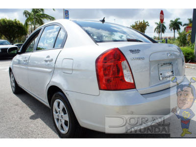 2010 Hyundai Accent  GLS
