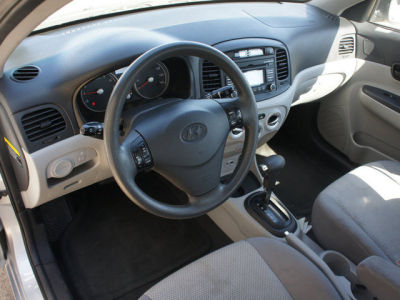 2010 Hyundai Accent  GLS