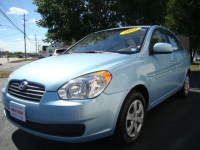 2011 Hyundai Accent  GLS