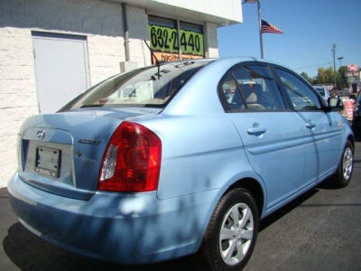 2011 Hyundai Accent  GLS