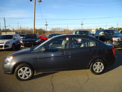 2011 Hyundai Accent  GLS