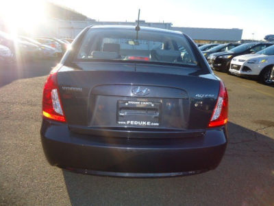 2011 Hyundai Accent  GLS