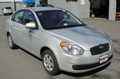 2011 Hyundai Accent  GLS