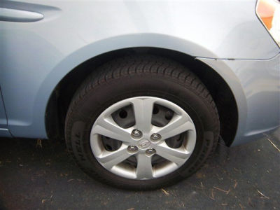 2011 Hyundai Accent  GLS