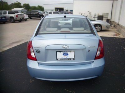 2011 Hyundai Accent  GLS