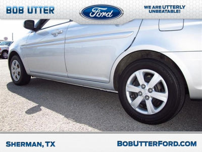 2010 Hyundai Accent GLS