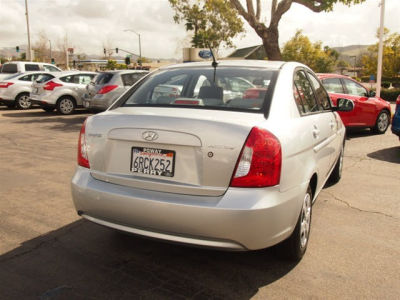 2011 Hyundai Accent  GLS