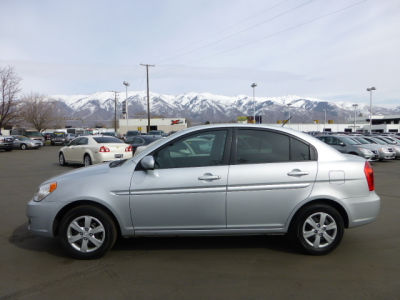 2010 Hyundai Accent GLS