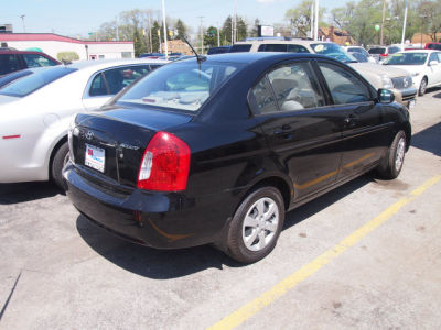 2011 Hyundai Accent GLS