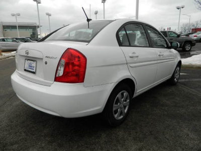 2011 Hyundai Accent GLS