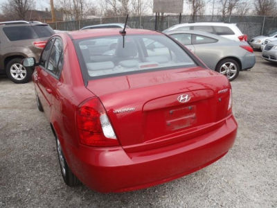 2011 Hyundai Accent  GLS
