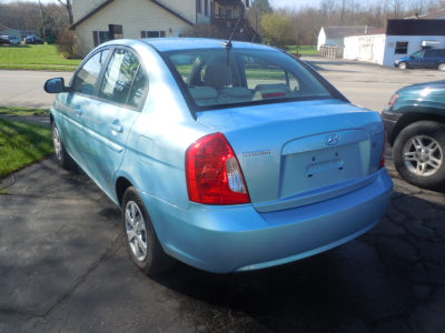 2011 Hyundai Accent  GLS