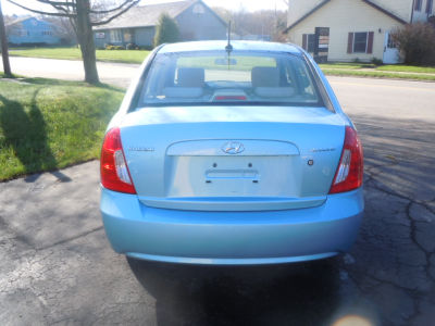 2011 Hyundai Accent  GLS