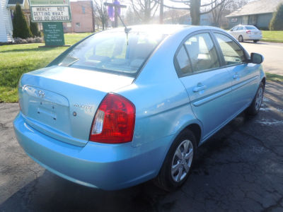 2011 Hyundai Accent  GLS