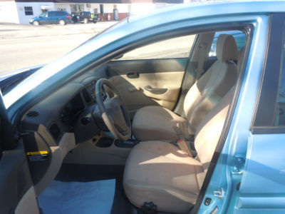 2011 Hyundai Accent  GLS