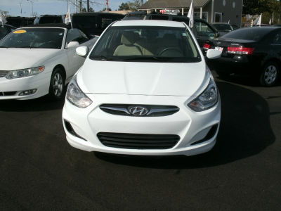 2012 Hyundai Accent  GLS