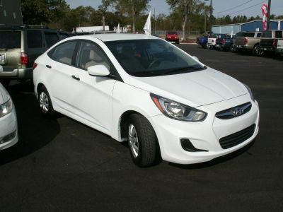 2012 Hyundai Accent  GLS