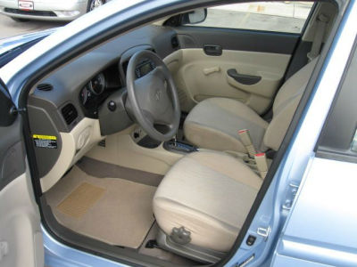 2011 Hyundai Accent GLS
