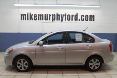 2011 Hyundai Accent  GLS