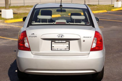 2010 Hyundai Accent  GLS