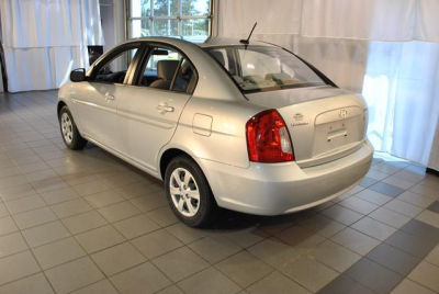 2010 Hyundai Accent GLS