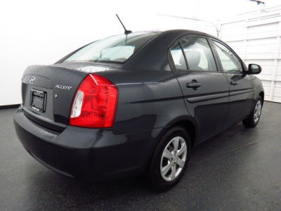 2011 Hyundai Accent  GLS