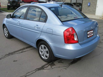 2011 Hyundai Accent  GLS
