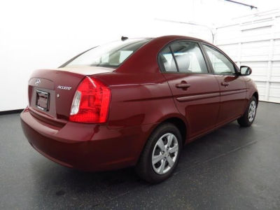 2011 Hyundai Accent GLS