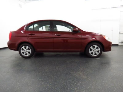2011 Hyundai Accent GLS