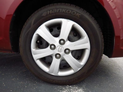 2011 Hyundai Accent GLS