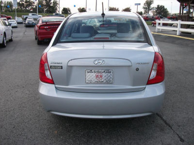 2010 Hyundai Accent  GLS