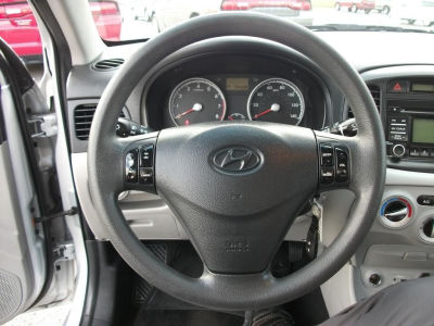 2010 Hyundai Accent  GLS