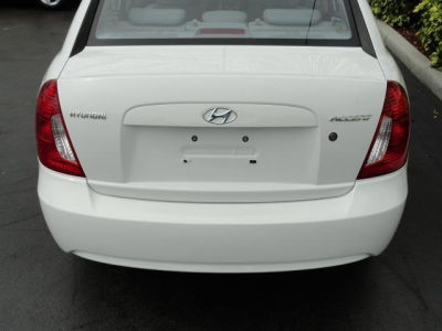 2010 Hyundai Accent GLS