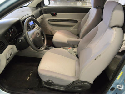 2010 Hyundai Accent  GS