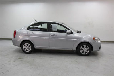 2011 Hyundai Accent GLS