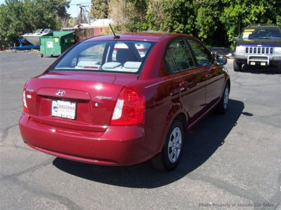 2010 Hyundai Accent GLS