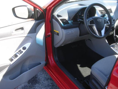 2012 Hyundai Accent  GS