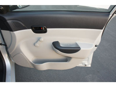 2011 Hyundai Accent GLS