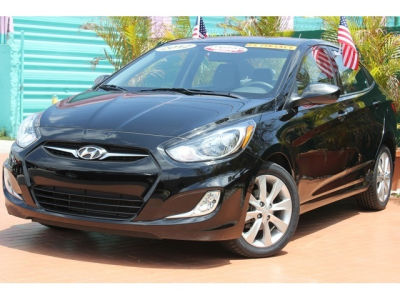 2012 Hyundai Accent  GLS