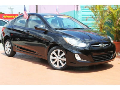 2012 Hyundai Accent GLS