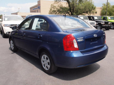 2011 Hyundai Accent GLS