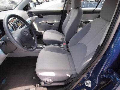 2011 Hyundai Accent GLS